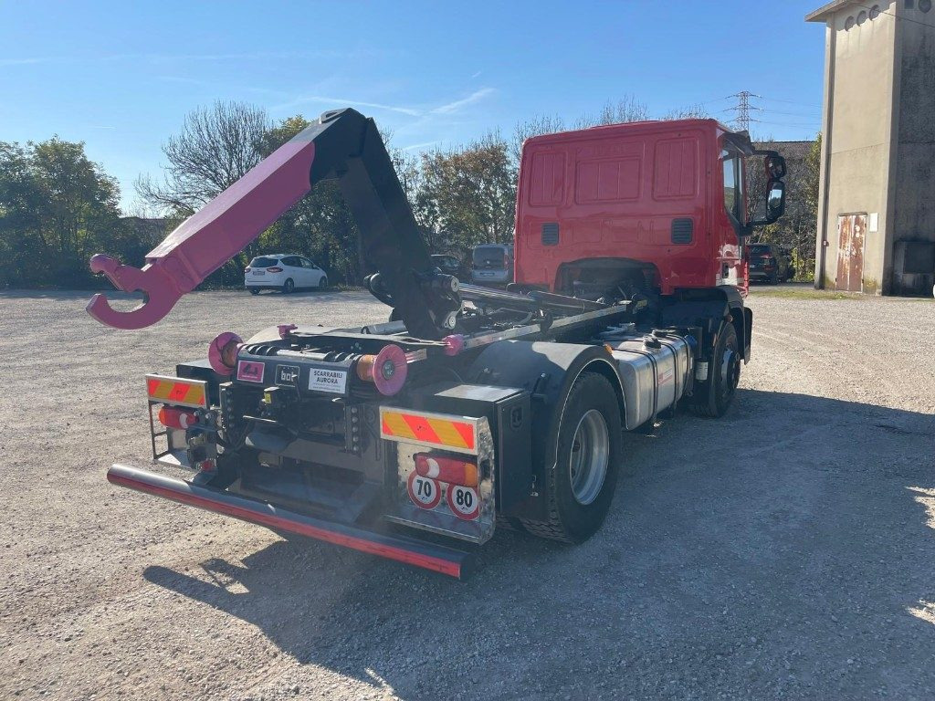 IVECO EUROCARGO 160E SCARRABILE - Kamion s kukastom dizalicom: slika IVECO EUROCARGO 160E SCARRABILE - Kamion s kukastom dizalicom IVECO EUROCARGO 160E SCARRABILE - Kamion s kukastom dizalicom: slika IVECO EUROCARGO 160E SCARRABILE - Kamion s kukastom dizalicom
