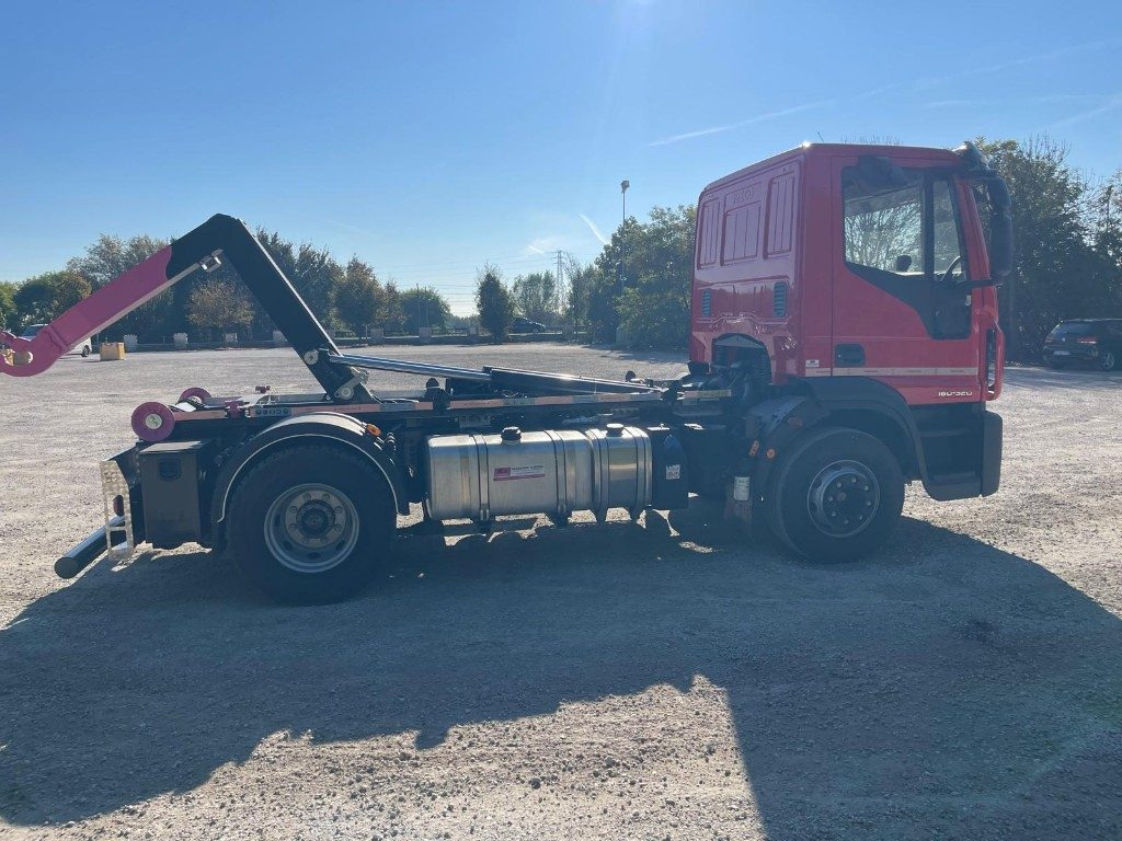 Zakup IVECO EUROCARGO 160E SCARRABILE IVECO EUROCARGO 160E SCARRABILE: slika Zakup IVECO EUROCARGO 160E SCARRABILE IVECO EUROCARGO 160E SCARRABILE