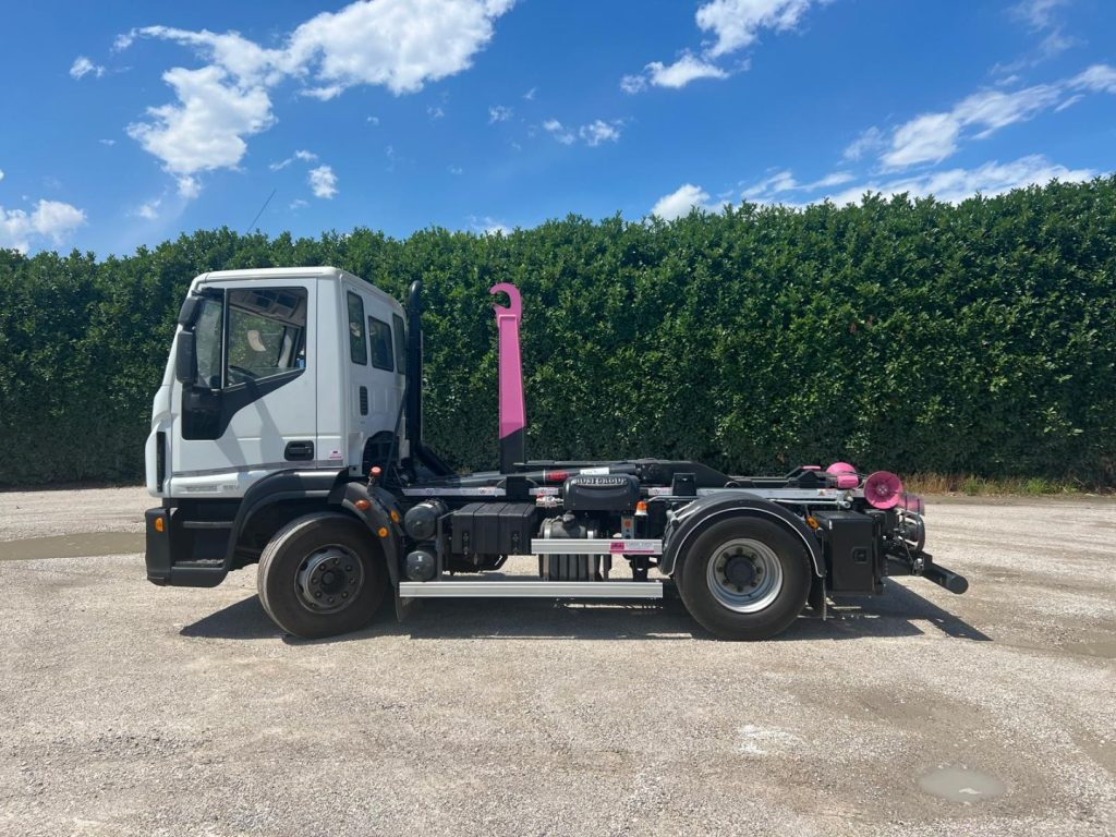 IVECO EUROCARGO 160E25 SCARRABILE - Kamion s kukastom dizalicom: slika IVECO EUROCARGO 160E25 SCARRABILE - Kamion s kukastom dizalicom IVECO EUROCARGO 160E25 SCARRABILE - Kamion s kukastom dizalicom: slika IVECO EUROCARGO 160E25 SCARRABILE - Kamion s kukastom dizalicom