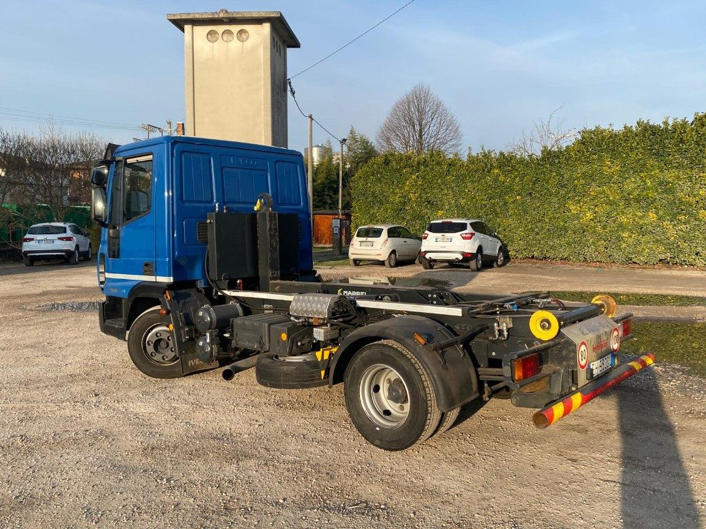 IVECO EUROCARGO 75E18 SCARRABILE - Kamion s kukastom dizalicom: slika IVECO EUROCARGO 75E18 SCARRABILE - Kamion s kukastom dizalicom IVECO EUROCARGO 75E18 SCARRABILE - Kamion s kukastom dizalicom: slika IVECO EUROCARGO 75E18 SCARRABILE - Kamion s kukastom dizalicom
