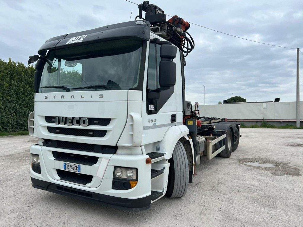 IVECO STRALIS 260E45 SCARRABILE - Kamion s kukastom dizalicom: slika IVECO STRALIS 260E45 SCARRABILE - Kamion s kukastom dizalicom IVECO STRALIS 260E45 SCARRABILE - Kamion s kukastom dizalicom: slika IVECO STRALIS 260E45 SCARRABILE - Kamion s kukastom dizalicom