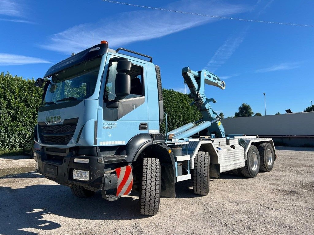 IVECO TRAKKER 450 SCARRABILE - Kamion s kukastom dizalicom: slika IVECO TRAKKER 450 SCARRABILE - Kamion s kukastom dizalicom IVECO TRAKKER 450 SCARRABILE - Kamion s kukastom dizalicom: slika IVECO TRAKKER 450 SCARRABILE - Kamion s kukastom dizalicom