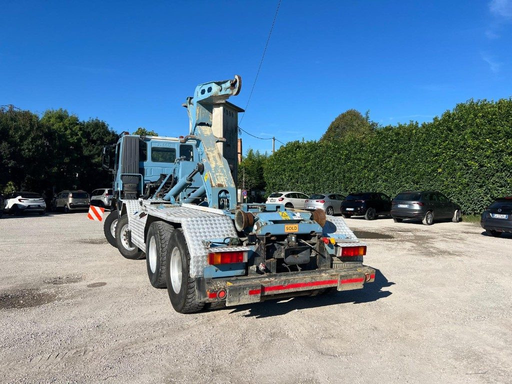 IVECO TRAKKER 450 SCARRABILE - Kamion s kukastom dizalicom: slika IVECO TRAKKER 450 SCARRABILE - Kamion s kukastom dizalicom IVECO TRAKKER 450 SCARRABILE - Kamion s kukastom dizalicom: slika IVECO TRAKKER 450 SCARRABILE - Kamion s kukastom dizalicom