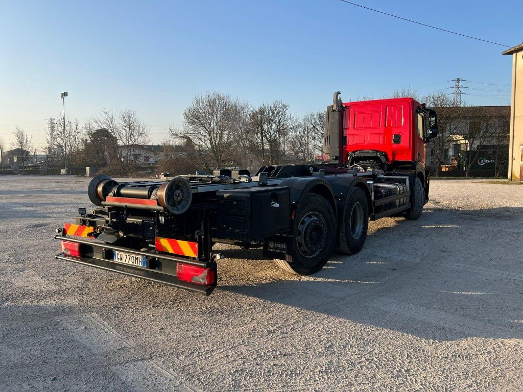 IVECO X-WAY AD260 NUOVO TARGATO SCARRABILE - Kamion s kukastom dizalicom: slika IVECO X-WAY AD260 NUOVO TARGATO SCARRABILE - Kamion s kukastom dizalicom IVECO X-WAY AD260 NUOVO TARGATO SCARRABILE - Kamion s kukastom dizalicom: slika IVECO X-WAY AD260 NUOVO TARGATO SCARRABILE - Kamion s kukastom dizalicom