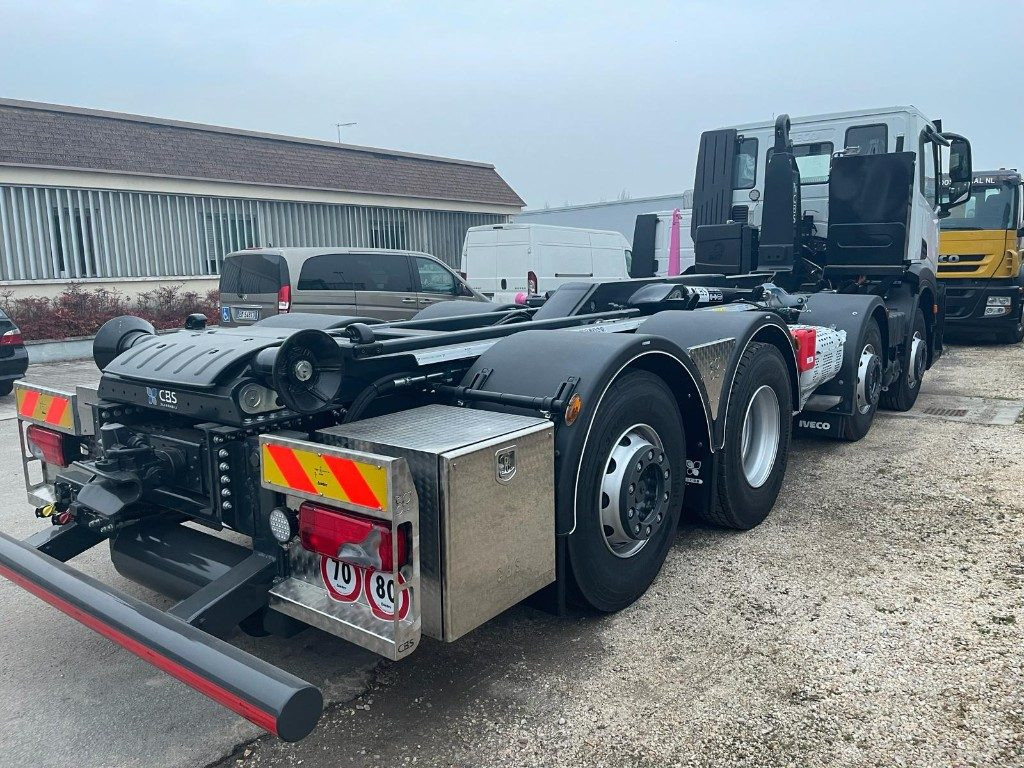 Novi Kamion s kukastom dizalicom IVECO X-WAY AD350X480YPS SCARRABILE NUOVO: slika Novi Kamion s kukastom dizalicom IVECO X-WAY AD350X480YPS SCARRABILE NUOVO Novi Kamion s kukastom dizalicom IVECO X-WAY AD350X480YPS SCARRABILE NUOVO: slika Novi Kamion s kukastom dizalicom IVECO X-WAY AD350X480YPS SCARRABILE NUOVO