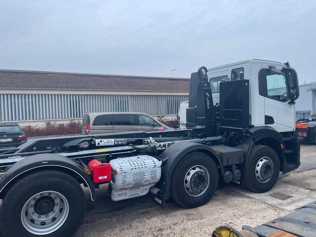 Novi Kamion s kukastom dizalicom IVECO X-WAY AD350X480YPS SCARRABILE NUOVO: slika Novi Kamion s kukastom dizalicom IVECO X-WAY AD350X480YPS SCARRABILE NUOVO Novi Kamion s kukastom dizalicom IVECO X-WAY AD350X480YPS SCARRABILE NUOVO: slika Novi Kamion s kukastom dizalicom IVECO X-WAY AD350X480YPS SCARRABILE NUOVO