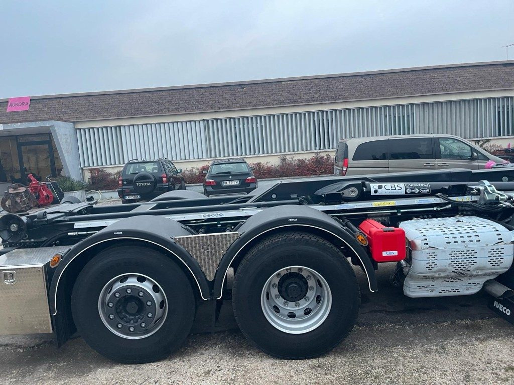 Novi Kamion s kukastom dizalicom IVECO X-WAY AD350X480YPS SCARRABILE NUOVO: slika Novi Kamion s kukastom dizalicom IVECO X-WAY AD350X480YPS SCARRABILE NUOVO Novi Kamion s kukastom dizalicom IVECO X-WAY AD350X480YPS SCARRABILE NUOVO: slika Novi Kamion s kukastom dizalicom IVECO X-WAY AD350X480YPS SCARRABILE NUOVO