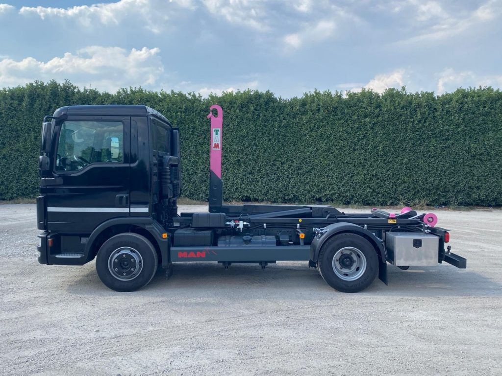 MAN TGL 12.220 CON SCARRABILE NUOVO - Kamion s kukastom dizalicom: slika MAN TGL 12.220 CON SCARRABILE NUOVO - Kamion s kukastom dizalicom MAN TGL 12.220 CON SCARRABILE NUOVO - Kamion s kukastom dizalicom: slika MAN TGL 12.220 CON SCARRABILE NUOVO - Kamion s kukastom dizalicom