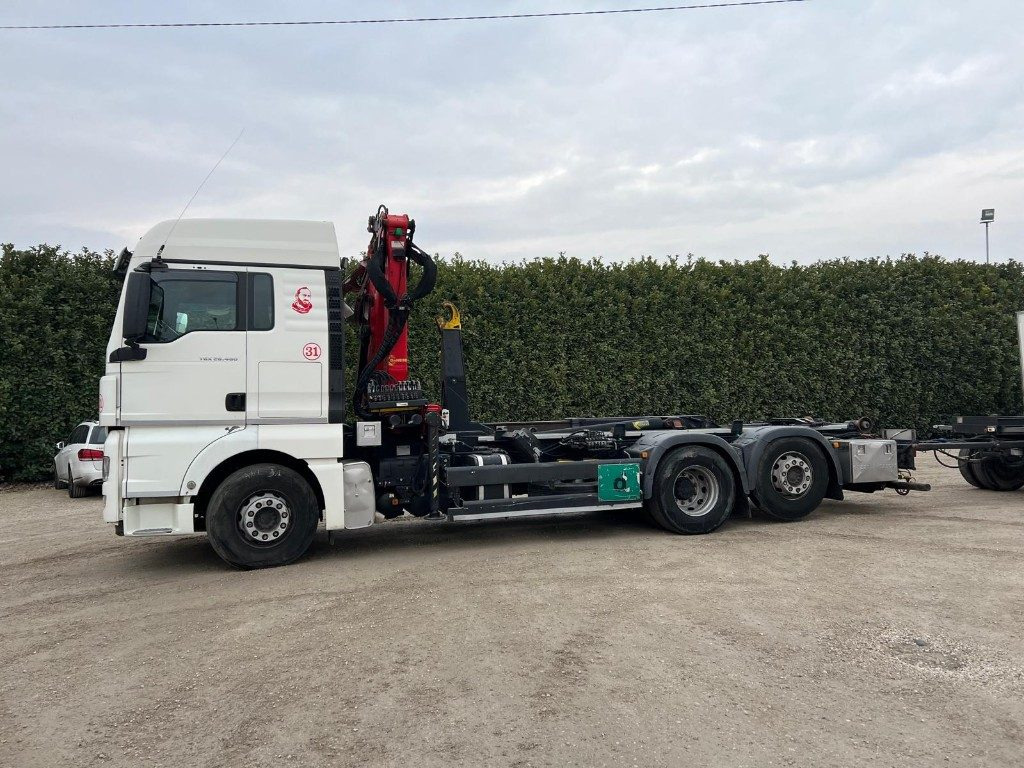 MAN TGX 26.480 SCARRABILE CON GRU - Kamion s kukastom dizalicom: slika MAN TGX 26.480 SCARRABILE CON GRU - Kamion s kukastom dizalicom MAN TGX 26.480 SCARRABILE CON GRU - Kamion s kukastom dizalicom: slika MAN TGX 26.480 SCARRABILE CON GRU - Kamion s kukastom dizalicom