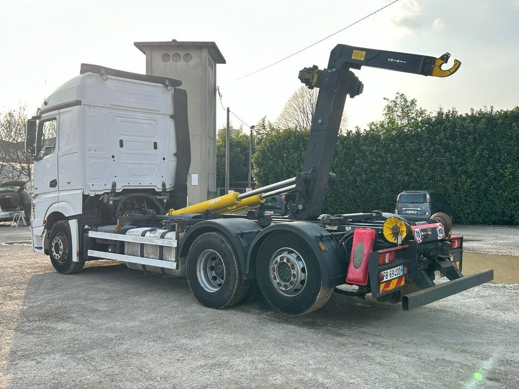 MERCEDES ACTROS 25.51 SCARRABILE - Kamion s kukastom dizalicom: slika MERCEDES ACTROS 25.51 SCARRABILE - Kamion s kukastom dizalicom MERCEDES ACTROS 25.51 SCARRABILE - Kamion s kukastom dizalicom: slika MERCEDES ACTROS 25.51 SCARRABILE - Kamion s kukastom dizalicom
