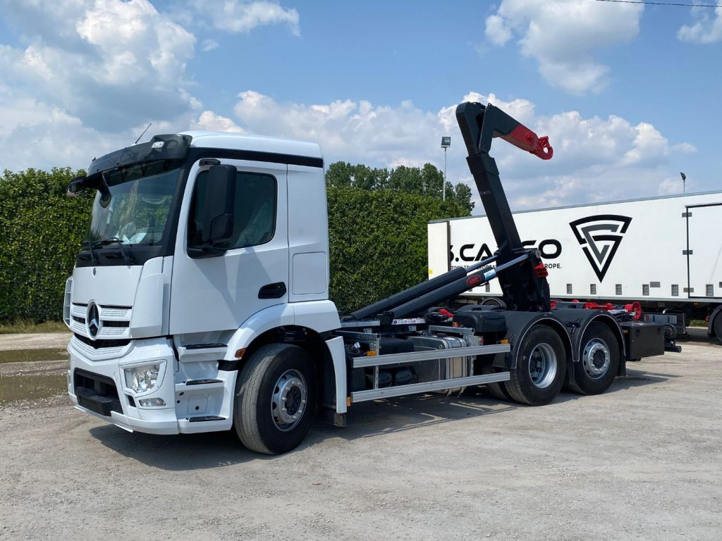 MERCEDES-BENZ ANTOS 25.43 SCARRABILE FULL PNEUMATICO 3 - Kamion s kukastom dizalicom: slika MERCEDES-BENZ ANTOS 25.43 SCARRABILE FULL PNEUMATICO 3 - Kamion s kukastom dizalicom MERCEDES-BENZ ANTOS 25.43 SCARRABILE FULL PNEUMATICO 3 - Kamion s kukastom dizalicom: slika MERCEDES-BENZ ANTOS 25.43 SCARRABILE FULL PNEUMATICO 3 - Kamion s kukastom dizalicom