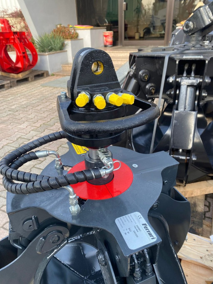 POLIPO NUOVO MARCA FERRARI 4 PALE - Grajfer: slika POLIPO NUOVO MARCA FERRARI 4 PALE - Grajfer POLIPO NUOVO MARCA FERRARI 4 PALE - Grajfer: slika POLIPO NUOVO MARCA FERRARI 4 PALE - Grajfer