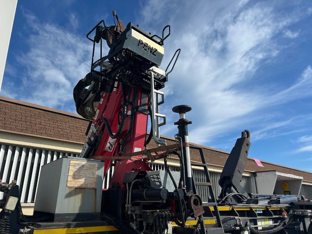 TECNOKAR SEMIRIMORCHIO TECNOKAR SCARRABILE CON GRU - Transporter kontejnera/ Poluprikolica s izmjenjivim sanducima: slika TECNOKAR SEMIRIMORCHIO TECNOKAR SCARRABILE CON GRU - Transporter kontejnera/ Poluprikolica s izmjenjivim sanducima TECNOKAR SEMIRIMORCHIO TECNOKAR SCARRABILE CON GRU - Transporter kontejnera/ Poluprikolica s izmjenjivim sanducima: slika TECNOKAR SEMIRIMORCHIO TECNOKAR SCARRABILE CON GRU - Transporter kontejnera/ Poluprikolica s izmjenjivim sanducima