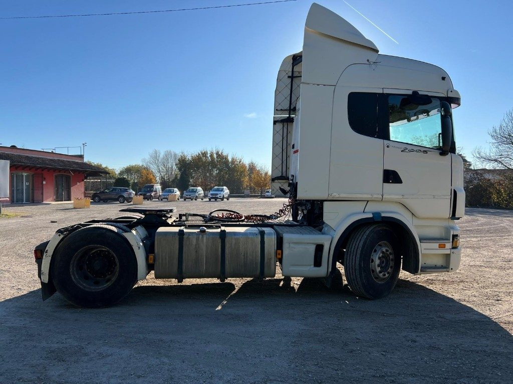 SCANIA R420 TRATTORE - Tegljač: slika SCANIA R420 TRATTORE - Tegljač SCANIA R420 TRATTORE - Tegljač: slika SCANIA R420 TRATTORE - Tegljač