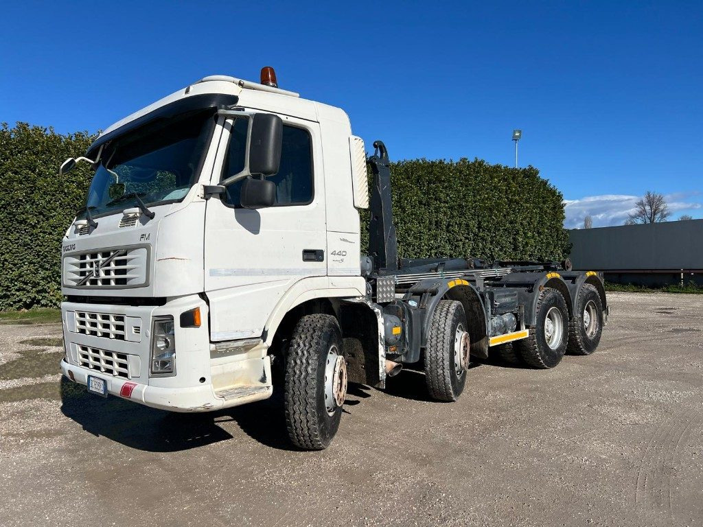VOLVO FM440 SCARRABILE - Kamion s kukastom dizalicom: slika VOLVO FM440 SCARRABILE - Kamion s kukastom dizalicom VOLVO FM440 SCARRABILE - Kamion s kukastom dizalicom: slika VOLVO FM440 SCARRABILE - Kamion s kukastom dizalicom