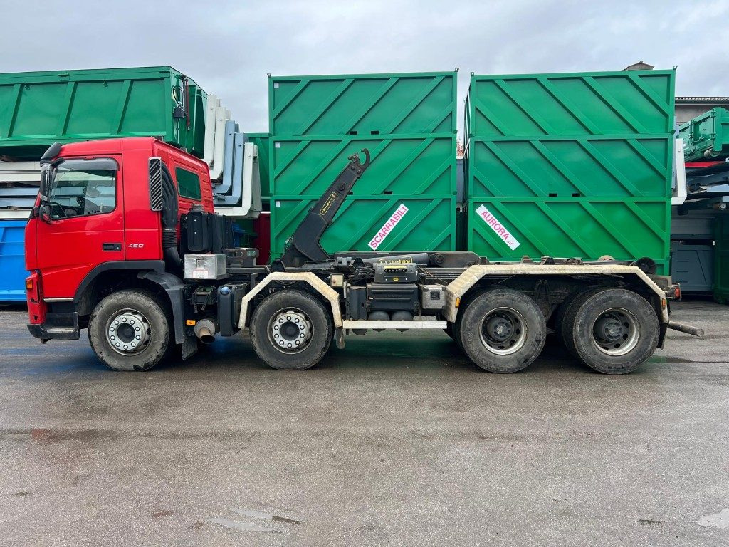 VOLVO FM460 SCARRABILE 8X4 - Kamion s kukastom dizalicom: slika VOLVO FM460 SCARRABILE 8X4 - Kamion s kukastom dizalicom VOLVO FM460 SCARRABILE 8X4 - Kamion s kukastom dizalicom: slika VOLVO FM460 SCARRABILE 8X4 - Kamion s kukastom dizalicom
