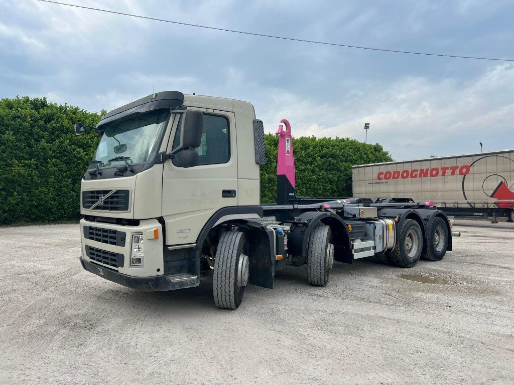 VOLVO FM480 SCARRABILE 8X4 - Kamion s kukastom dizalicom: slika VOLVO FM480 SCARRABILE 8X4 - Kamion s kukastom dizalicom VOLVO FM480 SCARRABILE 8X4 - Kamion s kukastom dizalicom: slika VOLVO FM480 SCARRABILE 8X4 - Kamion s kukastom dizalicom