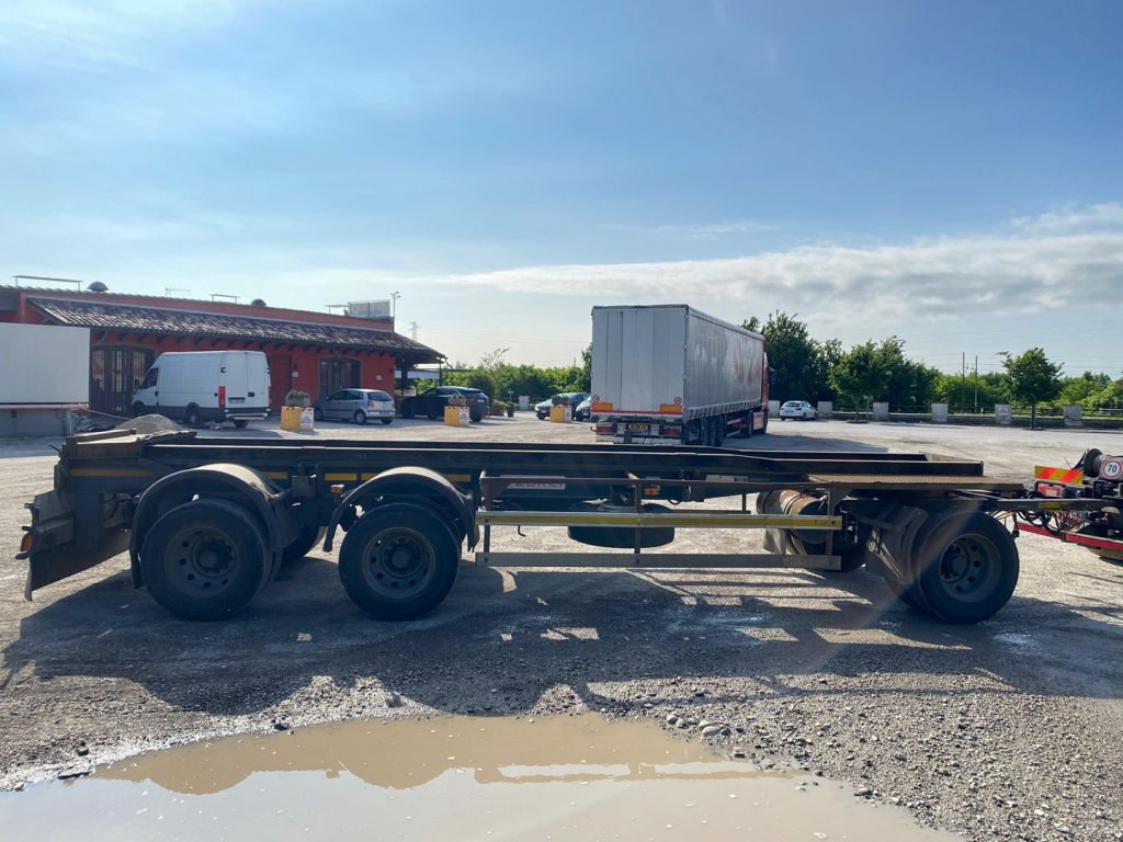 ZORZI 26 R 070 19 A SCARRABILE BALESTRATO - Abroll/ Samopodizač prikolica: slika ZORZI 26 R 070 19 A SCARRABILE BALESTRATO - Abroll/ Samopodizač prikolica ZORZI 26 R 070 19 A SCARRABILE BALESTRATO - Abroll/ Samopodizač prikolica: slika ZORZI 26 R 070 19 A SCARRABILE BALESTRATO - Abroll/ Samopodizač prikolica