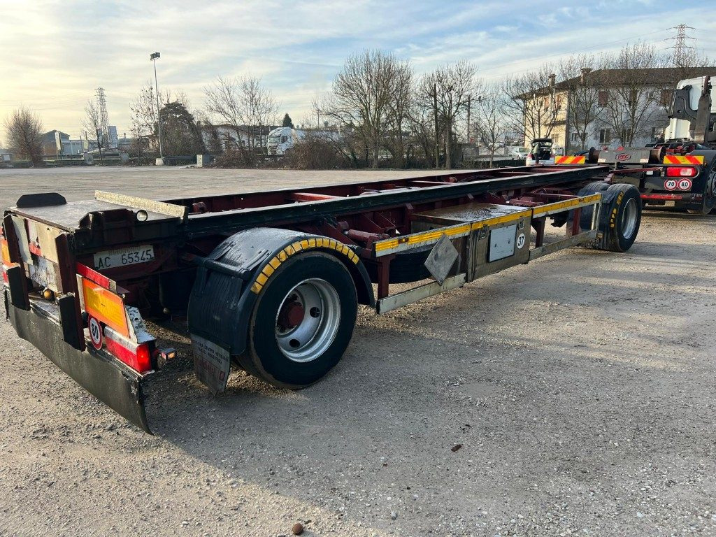 ZORZI RIMORCHIO ZORZI 20 R073 SCARRABILE PNEUMATICO - Abroll/ Samopodizač prikolica: slika ZORZI RIMORCHIO ZORZI 20 R073 SCARRABILE PNEUMATICO - Abroll/ Samopodizač prikolica ZORZI RIMORCHIO ZORZI 20 R073 SCARRABILE PNEUMATICO - Abroll/ Samopodizač prikolica: slika ZORZI RIMORCHIO ZORZI 20 R073 SCARRABILE PNEUMATICO - Abroll/ Samopodizač prikolica