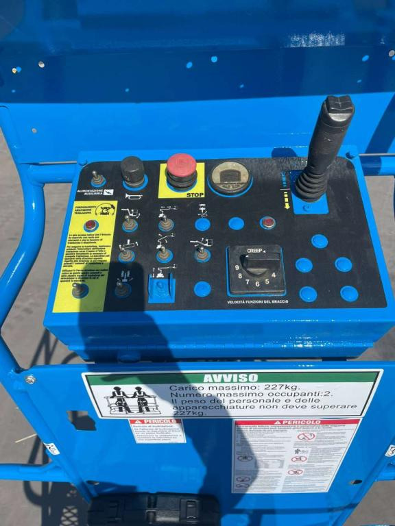 Genie Z30/20N - Zglobni krak: slika Genie Z30/20N - Zglobni krak Genie Z30/20N - Zglobni krak: slika Genie Z30/20N - Zglobni krak