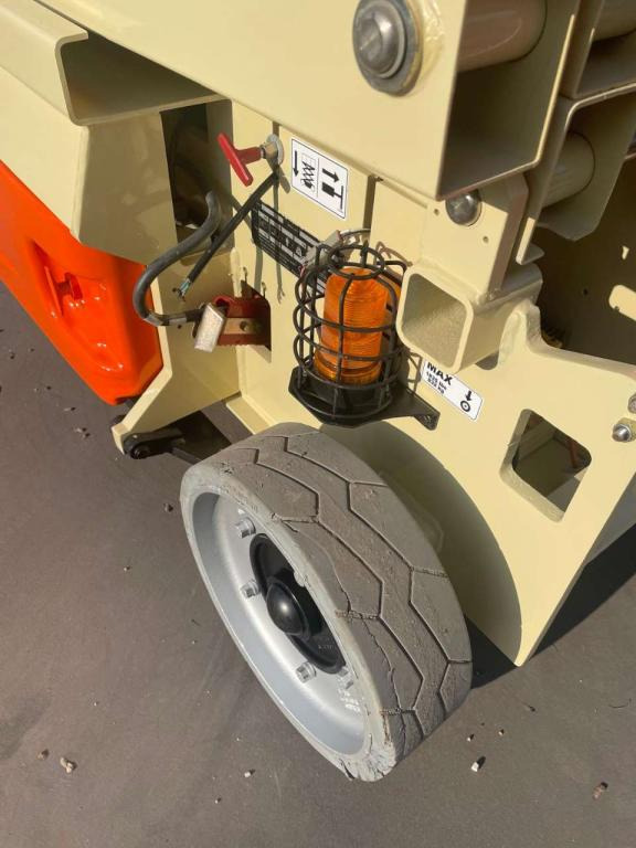 JLG 2632ES - Škarasta podizna platforma: slika JLG 2632ES - Škarasta podizna platforma JLG 2632ES - Škarasta podizna platforma: slika JLG 2632ES - Škarasta podizna platforma