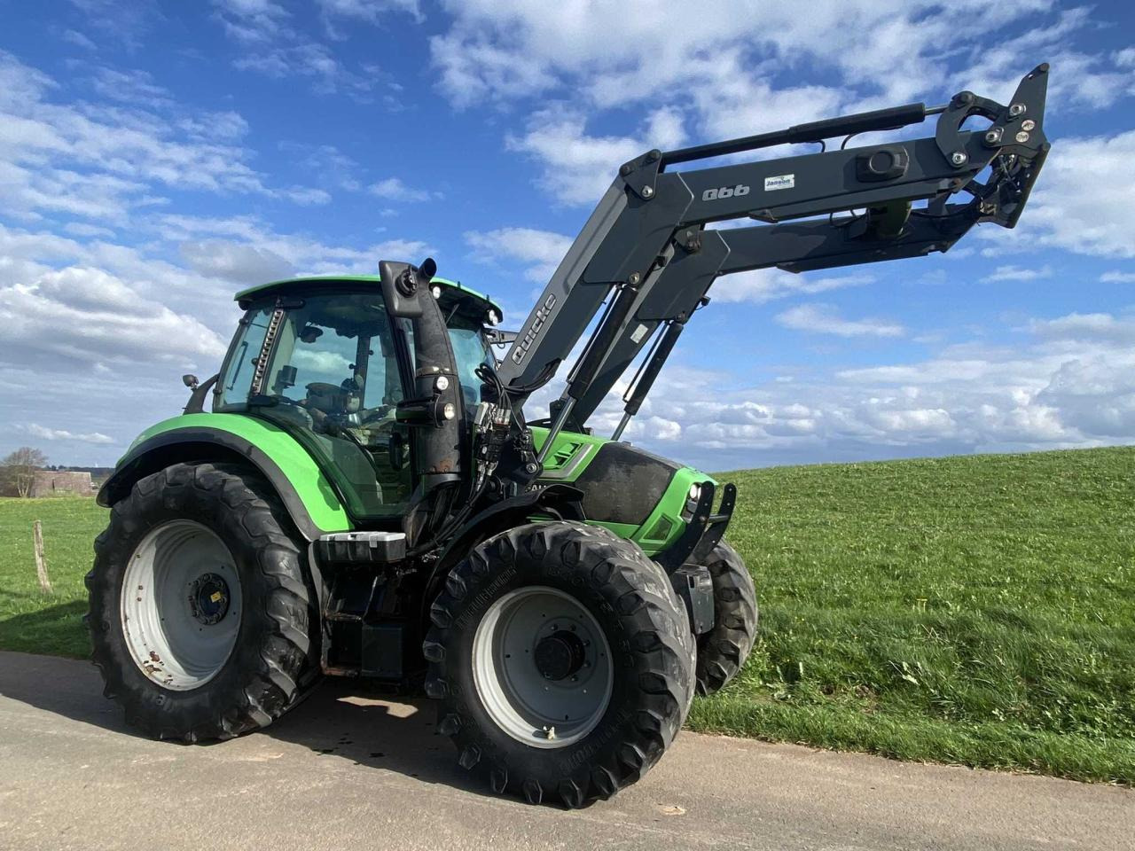 Deutz-Fahr 6150.4 Agrotron TTV - Traktor: slika Deutz-Fahr 6150.4 Agrotron TTV - Traktor Deutz-Fahr 6150.4 Agrotron TTV - Traktor: slika Deutz-Fahr 6150.4 Agrotron TTV - Traktor