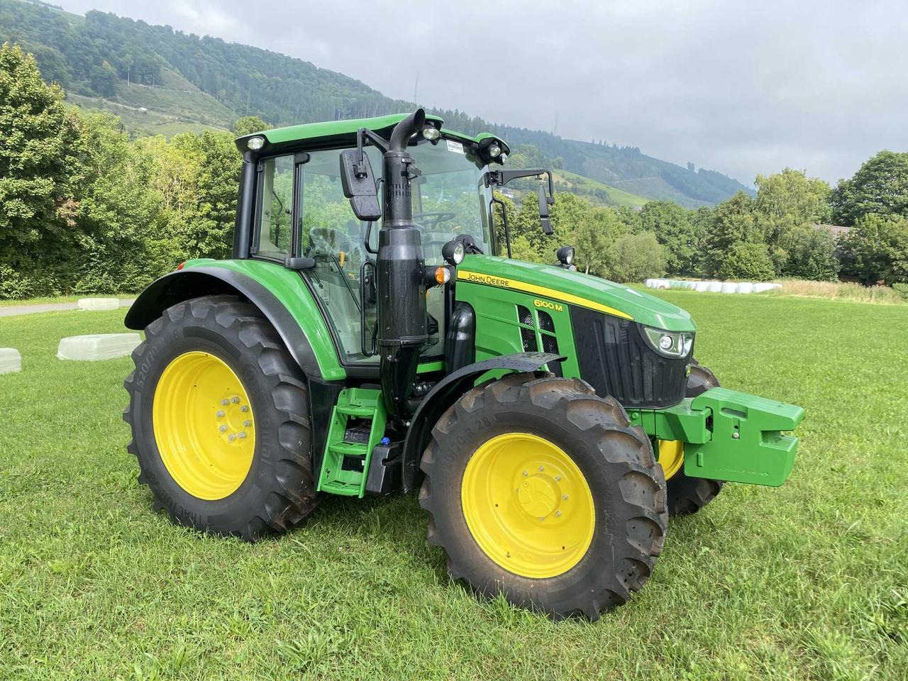 John Deere 6100 M AutoQuadEco - Traktor: slika John Deere 6100 M AutoQuadEco - Traktor John Deere 6100 M AutoQuadEco - Traktor: slika John Deere 6100 M AutoQuadEco - Traktor
