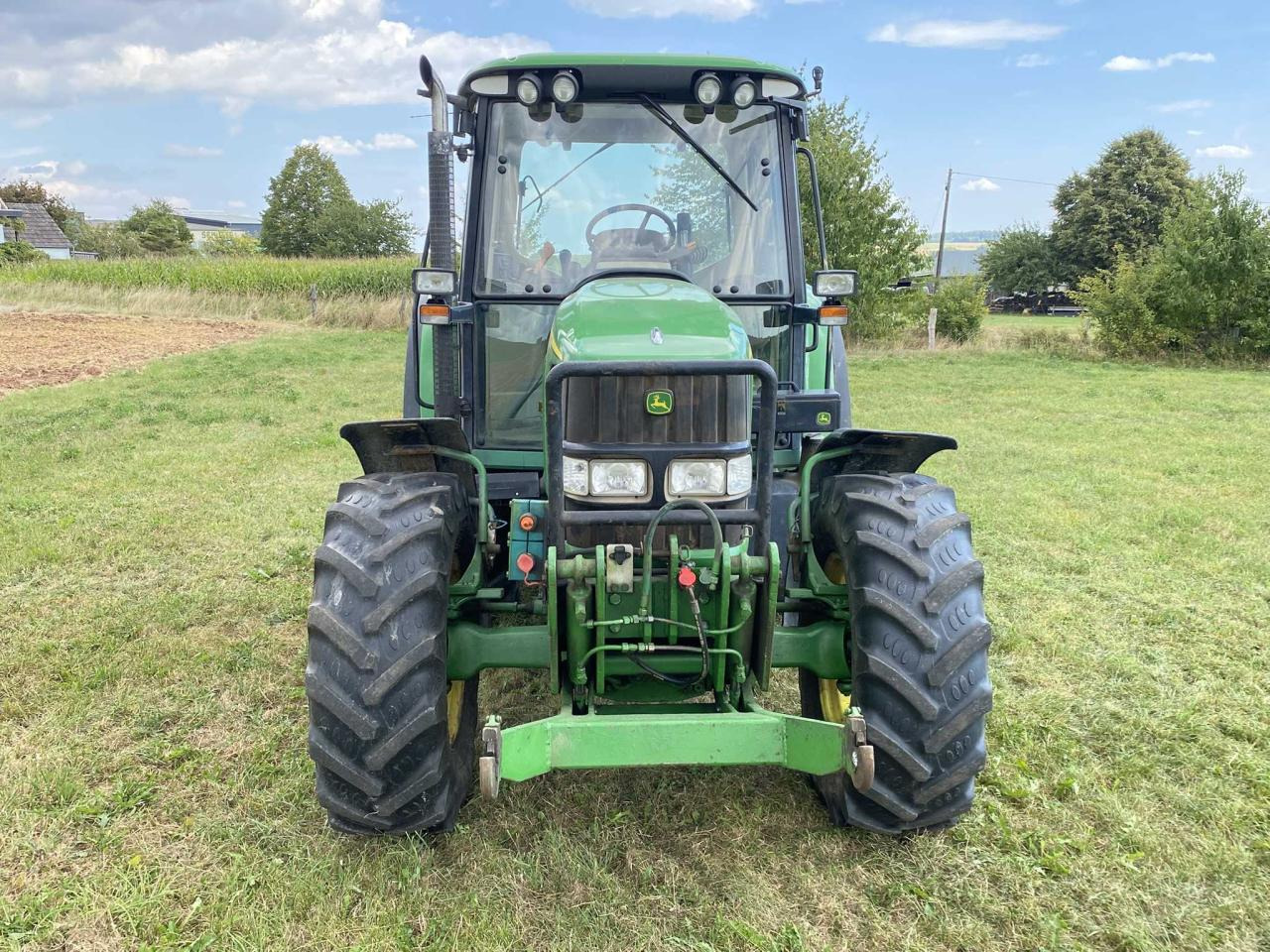 John Deere 6320 Premium - Traktor: slika John Deere 6320 Premium - Traktor John Deere 6320 Premium - Traktor: slika John Deere 6320 Premium - Traktor