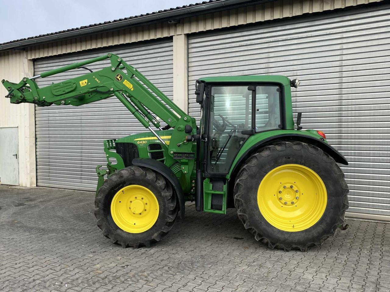 John Deere 6430 Premium - Traktor: slika John Deere 6430 Premium - Traktor John Deere 6430 Premium - Traktor: slika John Deere 6430 Premium - Traktor