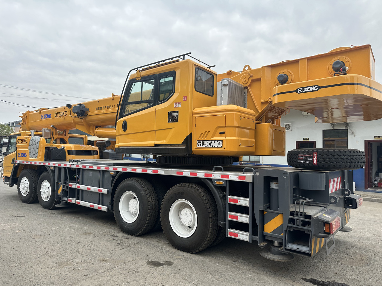 XCMG qy50kc xct55 qy55kc 50ton 55 ton 70 ton 85 ton 90 ton 100 ton 110 ton 130 ton truck crane - Autodizalica: slika XCMG qy50kc xct55 qy55kc 50ton 55 ton 70 ton 85 ton 90 ton 100 ton 110 ton 130 ton truck crane - Autodizalica XCMG qy50kc xct55 qy55kc 50ton 55 ton 70 ton 85 ton 90 ton 100 ton 110 ton 130 ton truck crane - Autodizalica: slika XCMG qy50kc xct55 qy55kc 50ton 55 ton 70 ton 85 ton 90 ton 100 ton 110 ton 130 ton truck crane - Autodizalica