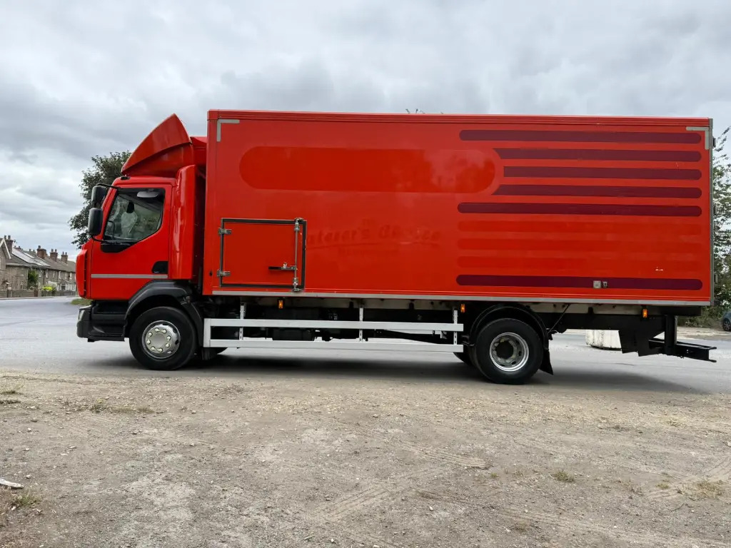 Renault D16 High - Fridgebox - Kamion hladnjača: slika Renault D16 High - Fridgebox - Kamion hladnjača Renault D16 High - Fridgebox - Kamion hladnjača: slika Renault D16 High - Fridgebox - Kamion hladnjača