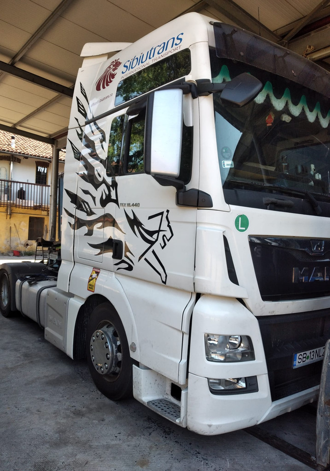 MAN TGX 18.440 - Tegljač: slika MAN TGX 18.440 - Tegljač MAN TGX 18.440 - Tegljač: slika MAN TGX 18.440 - Tegljač