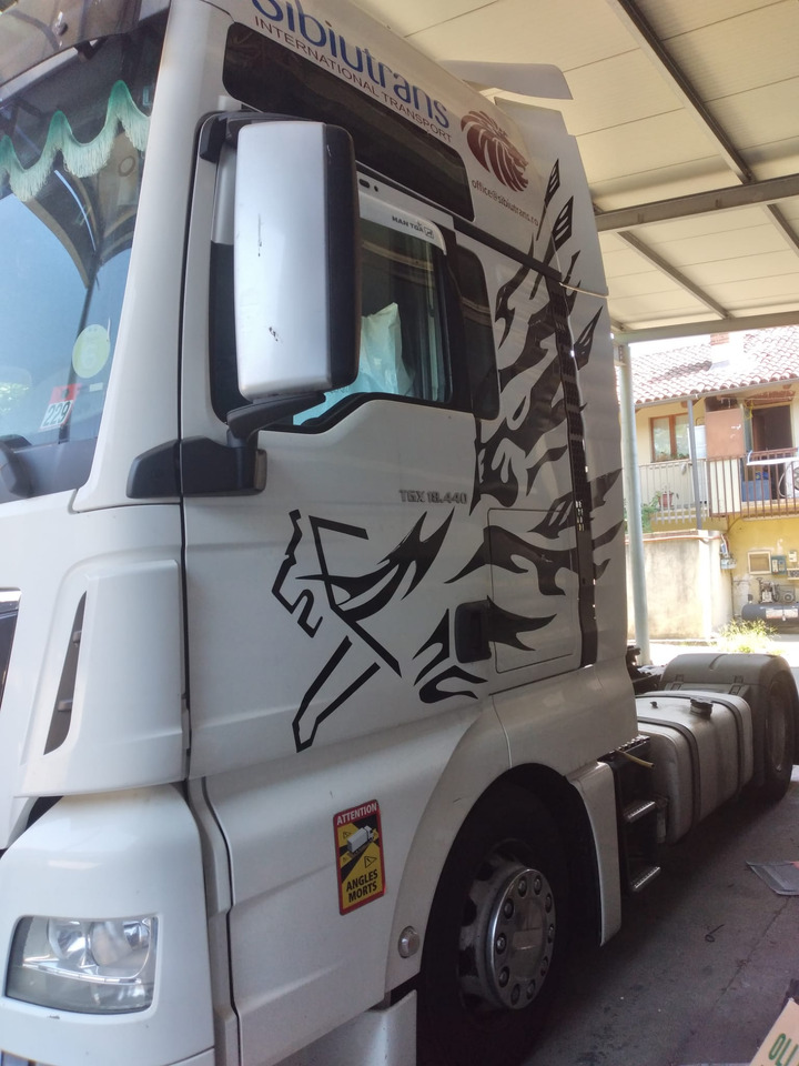 MAN TGX 18.440 - Tegljač: slika MAN TGX 18.440 - Tegljač MAN TGX 18.440 - Tegljač: slika MAN TGX 18.440 - Tegljač
