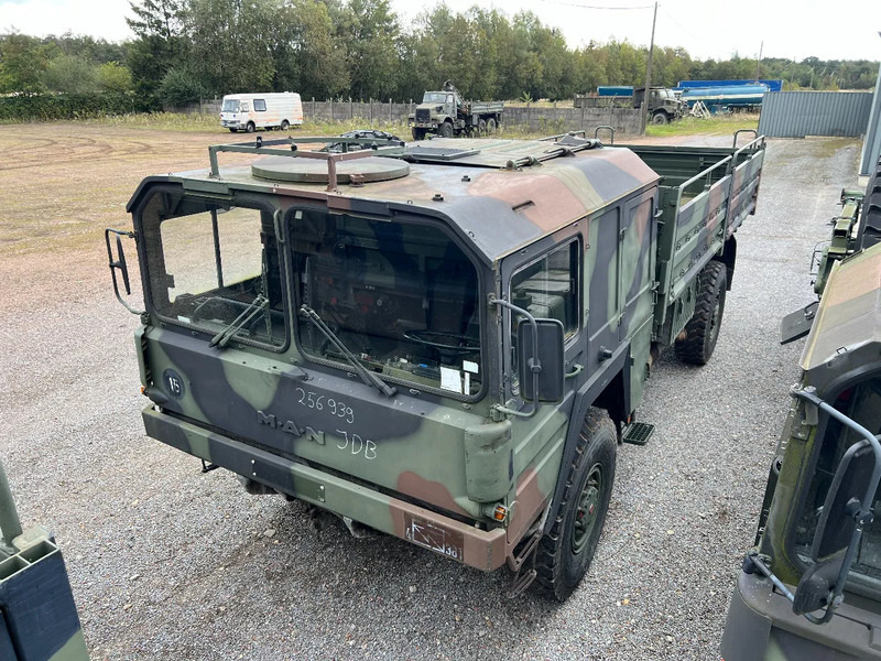 MAN KAT 4x4 - Kamion: slika MAN KAT 4x4 - Kamion MAN KAT 4x4 - Kamion: slika MAN KAT 4x4 - Kamion