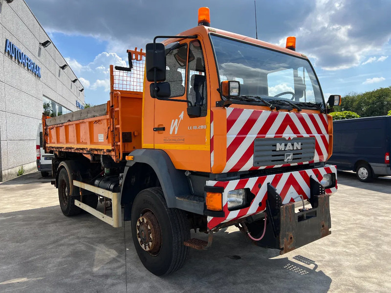 MAN LE 18.280 4x4 - Kiper: slika MAN LE 18.280 4x4 - Kiper MAN LE 18.280 4x4 - Kiper: slika MAN LE 18.280 4x4 - Kiper