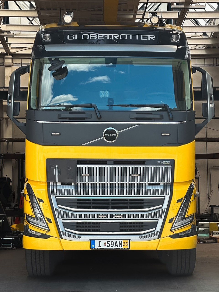 Volvo FH 16 NEW T-REX on Volvo FH16 84R 700HP E6E - Kamion za vuču: slika Volvo FH 16 NEW T-REX on Volvo FH16 84R 700HP E6E - Kamion za vuču Volvo FH 16 NEW T-REX on Volvo FH16 84R 700HP E6E - Kamion za vuču: slika Volvo FH 16 NEW T-REX on Volvo FH16 84R 700HP E6E - Kamion za vuču