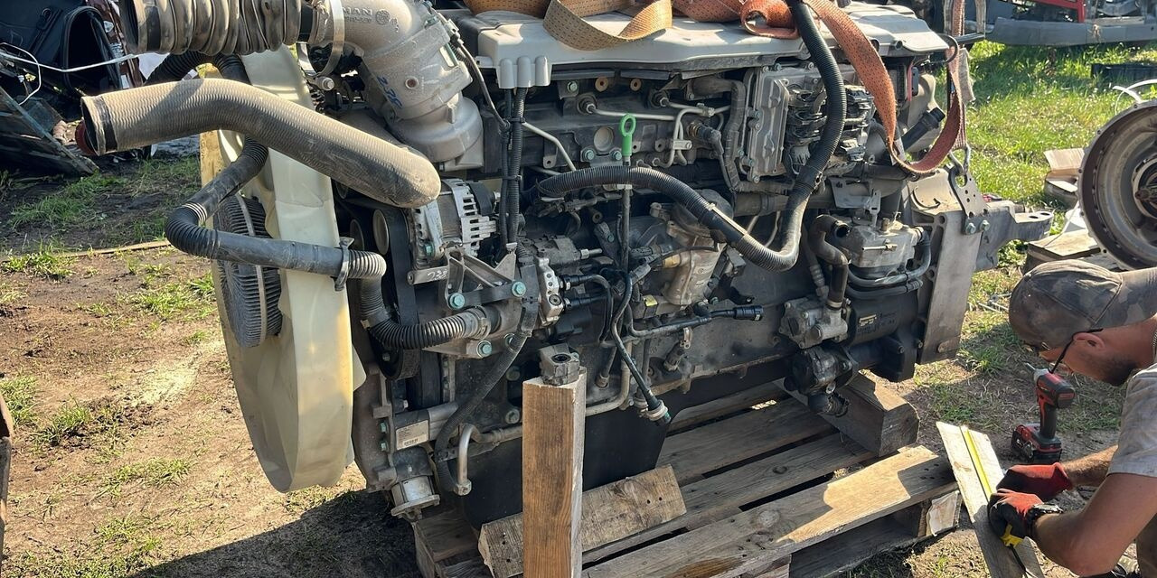 MAN D2676LF78 truck - Motor za Kamion: slika MAN D2676LF78 truck - Motor za Kamion MAN D2676LF78 truck - Motor za Kamion: slika MAN D2676LF78 truck - Motor za Kamion