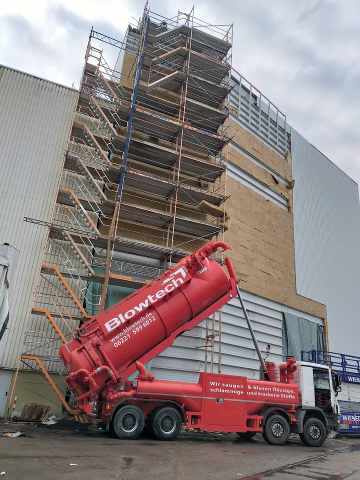 MERCEDES-BENZ Naaktgeboren Vacu-Press 8000 High-Lift V2A less km+hours! - Vakum kamion: slika MERCEDES-BENZ Naaktgeboren Vacu-Press 8000 High-Lift V2A less km+hours! - Vakum kamion MERCEDES-BENZ Naaktgeboren Vacu-Press 8000 High-Lift V2A less km+hours! - Vakum kamion: slika MERCEDES-BENZ Naaktgeboren Vacu-Press 8000 High-Lift V2A less km+hours! - Vakum kamion