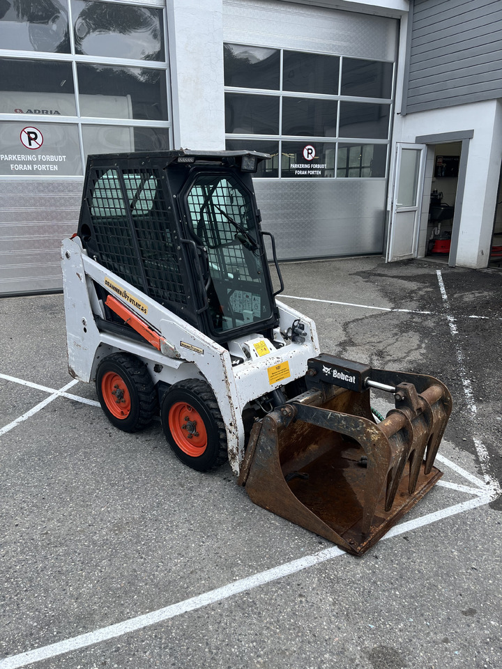 BOBCAT S70 - Kompaktni utovarivač gusjeničar: slika BOBCAT S70 - Kompaktni utovarivač gusjeničar BOBCAT S70 - Kompaktni utovarivač gusjeničar: slika BOBCAT S70 - Kompaktni utovarivač gusjeničar