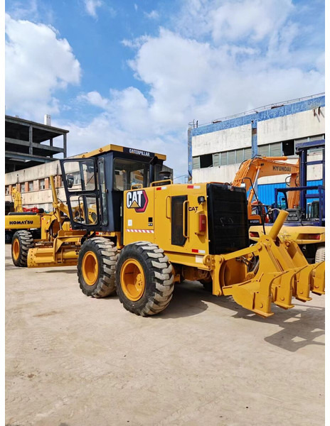 Caterpillar 140K - Grejder: slika Caterpillar 140K - Grejder Caterpillar 140K - Grejder: slika Caterpillar 140K - Grejder