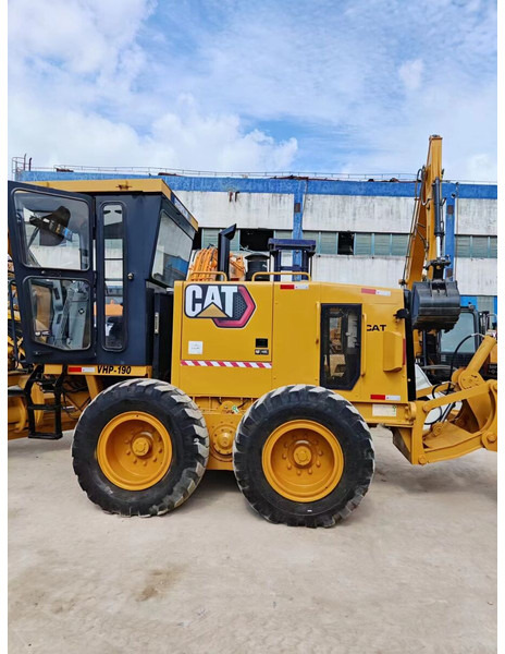 Caterpillar 140K - Grejder: slika Caterpillar 140K - Grejder Caterpillar 140K - Grejder: slika Caterpillar 140K - Grejder