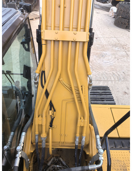 Bager gusjeničar Caterpillar 320GC: slika Bager gusjeničar Caterpillar 320GC