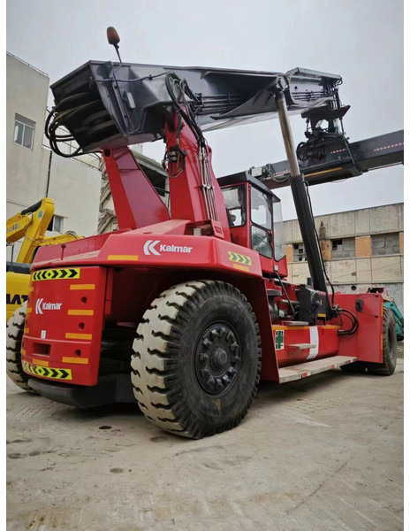 Kalmar DRF450 - Dohvatni viličar: slika Kalmar DRF450 - Dohvatni viličar Kalmar DRF450 - Dohvatni viličar: slika Kalmar DRF450 - Dohvatni viličar