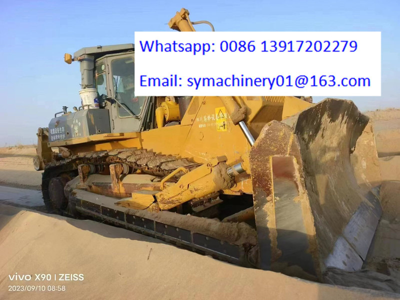 Komatsu D155A-5 - Buldožer: slika Komatsu D155A-5 - Buldožer Komatsu D155A-5 - Buldožer: slika Komatsu D155A-5 - Buldožer