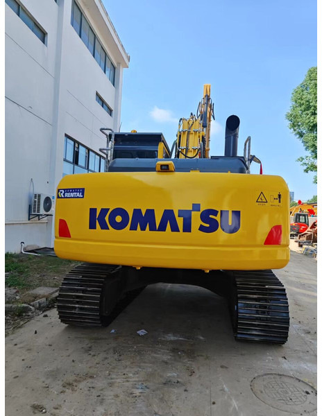 Komatsu PC220-8 - Bager gusjeničar: slika Komatsu PC220-8 - Bager gusjeničar Komatsu PC220-8 - Bager gusjeničar: slika Komatsu PC220-8 - Bager gusjeničar