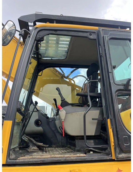 Komatsu PC400-8R - Bager gusjeničar: slika Komatsu PC400-8R - Bager gusjeničar Komatsu PC400-8R - Bager gusjeničar: slika Komatsu PC400-8R - Bager gusjeničar