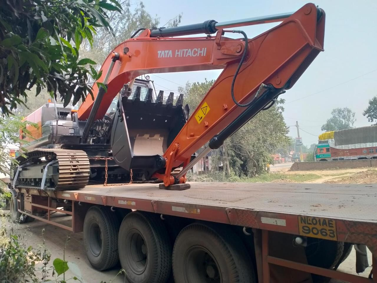 New Hitachi ZX220 LC tracked excavator - Bager gusjeničar: slika New Hitachi ZX220 LC tracked excavator - Bager gusjeničar New Hitachi ZX220 LC tracked excavator - Bager gusjeničar: slika New Hitachi ZX220 LC tracked excavator - Bager gusjeničar