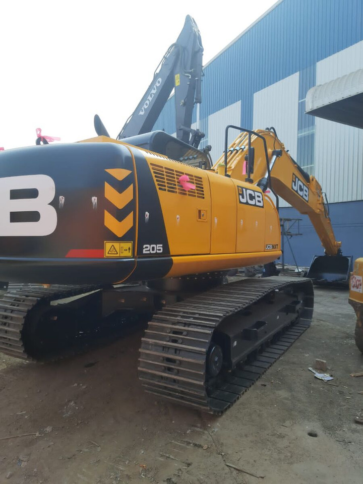 New JCB JS 200 tracked excavator - Bager gusjeničar: slika New JCB JS 200 tracked excavator - Bager gusjeničar New JCB JS 200 tracked excavator - Bager gusjeničar: slika New JCB JS 200 tracked excavator - Bager gusjeničar