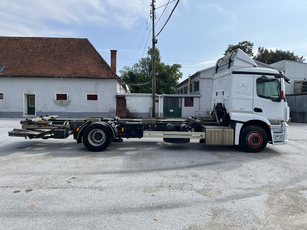 MERCEDES-BENZ ACTROS 18 36 | Klima | Kamera | Diff. | - Transporter kontejnera/ Kamion s izmjenjivim sanducima: slika MERCEDES-BENZ ACTROS 18 36 | Klima | Kamera | Diff. | - Transporter kontejnera/ Kamion s izmjenjivim sanducima MERCEDES-BENZ ACTROS 18 36 | Klima | Kamera | Diff. | - Transporter kontejnera/ Kamion s izmjenjivim sanducima: slika MERCEDES-BENZ ACTROS 18 36 | Klima | Kamera | Diff. | - Transporter kontejnera/ Kamion s izmjenjivim sanducima