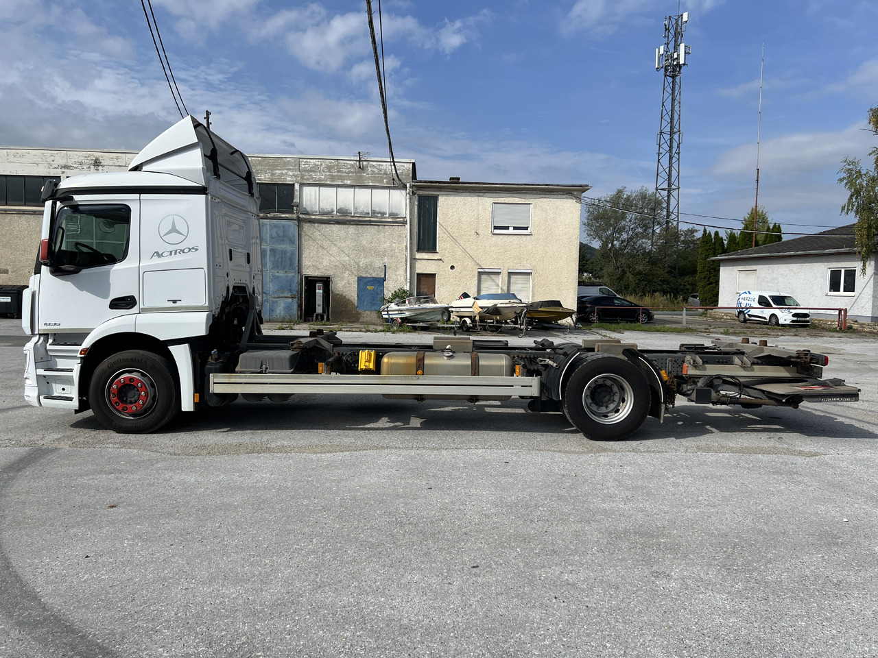 MERCEDES-BENZ ACTROS 18 36 | Klima | Kamera | Diff. | - Transporter kontejnera/ Kamion s izmjenjivim sanducima: slika MERCEDES-BENZ ACTROS 18 36 | Klima | Kamera | Diff. | - Transporter kontejnera/ Kamion s izmjenjivim sanducima MERCEDES-BENZ ACTROS 18 36 | Klima | Kamera | Diff. | - Transporter kontejnera/ Kamion s izmjenjivim sanducima: slika MERCEDES-BENZ ACTROS 18 36 | Klima | Kamera | Diff. | - Transporter kontejnera/ Kamion s izmjenjivim sanducima